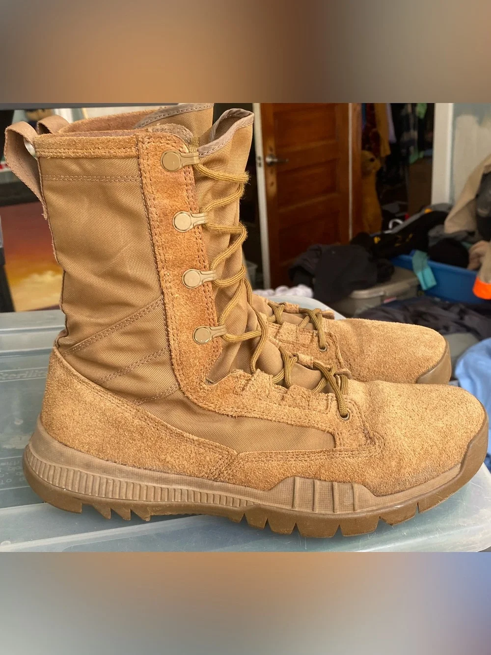 Nike Field 8” Coyote Military Combat Boots  Size 10 Brown